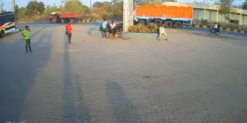 A speeding car blows up a bike rider, in the video you will be shocked to see it flying like a football