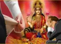 According to Vastu, these 10 habits become the cause of financial problems, if you also have them then you will become poor.