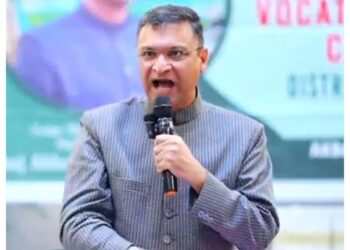 Akbaruddin Owaisi criticized the governments regarding the demolition, said 'There is no difference between BJP and Congress; Muslims are being targeted'