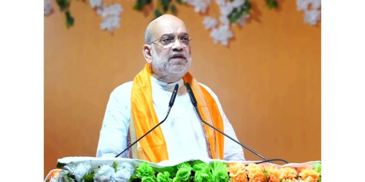 Amit Shah gave a big statement, said "'Chicken Neck' corridor is India's land, no one can dare to touch it"