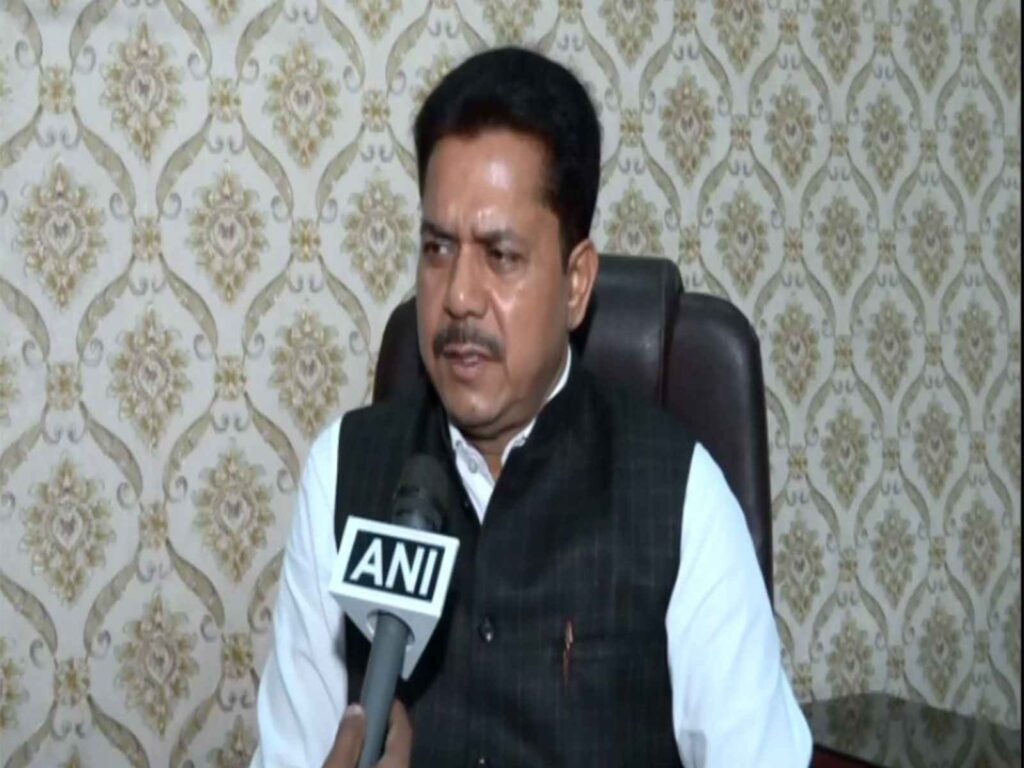Assam: Borah resigns after dispute with Gogoi, political speculations intensify about joining BJP