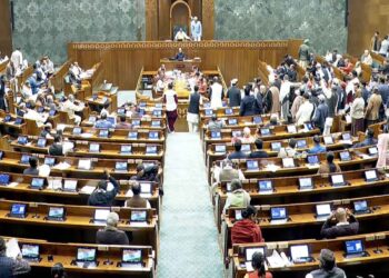 Budget session: Uproar in Parliament during Rahul Gandhi's speech, Lok Sabha adjourned for the day