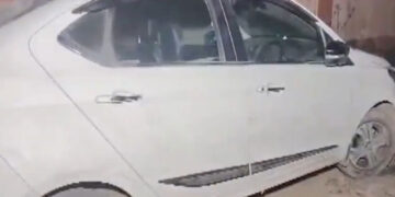Delhi: Three bodies found inside a car on Peeragarhi flyover, police suspect suicide