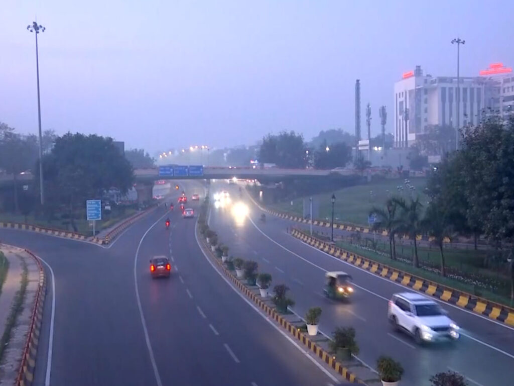 Delhi's AQI reached 197, air in many areas in 'poor' category