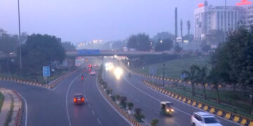 Delhi's AQI reached 197, air in many areas in 'poor' category