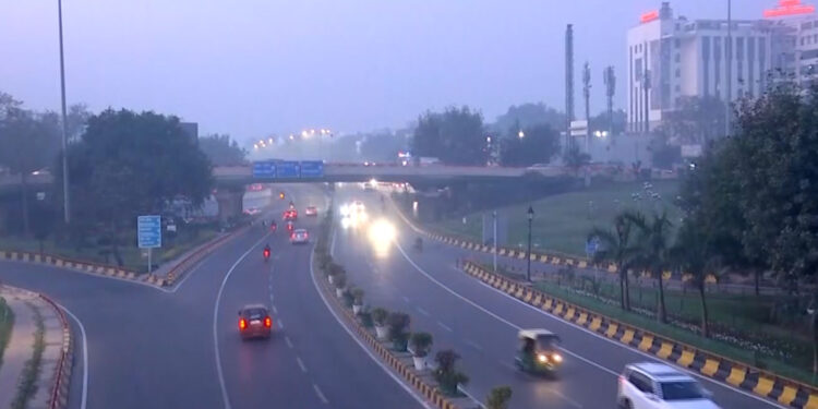 Delhi's AQI reached 197, air in many areas in 'poor' category
