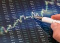 Despite the pressure in the market, there is a chance for profit, know which 20 stocks will rain money today