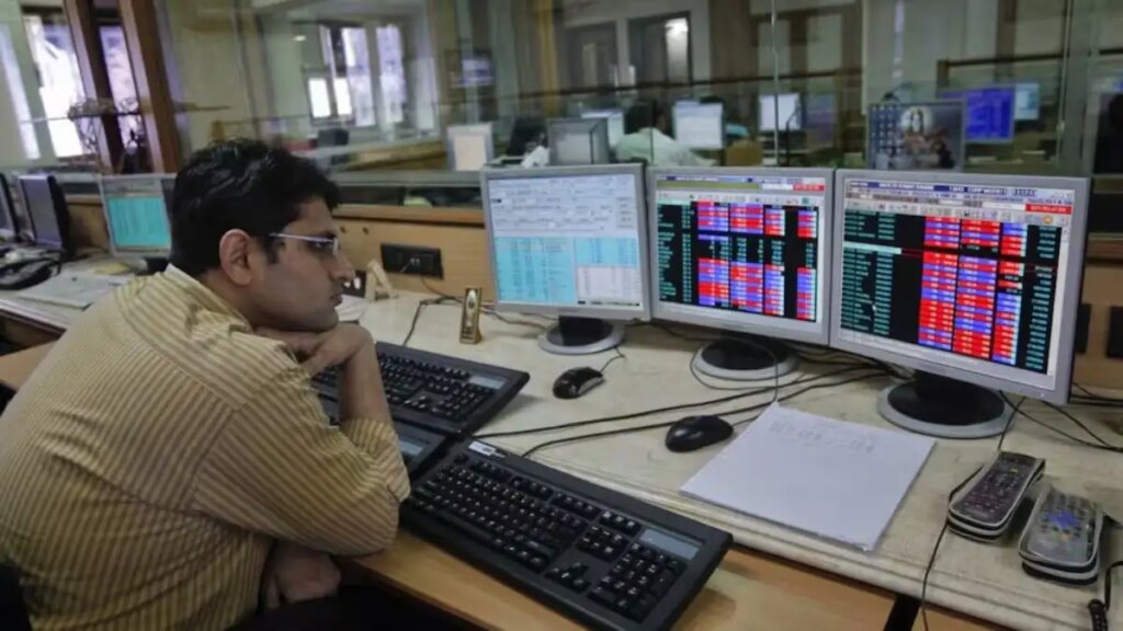 Double blow to investors! Here Gold-Silver crash and huge fall in the market, these 10 stocks fell