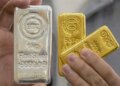 Gold-Silver Rate Today: Gold fell on Monday, Silver also broke, check today's latest rates here before buying.