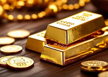 Gold prices fall after record high, will it shift below Rs 1 lakh? Experts revealed