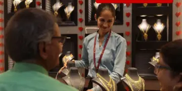 Good news for those going from UAE to India, rules for carrying gold and goods changed, now they can bring this much gold
