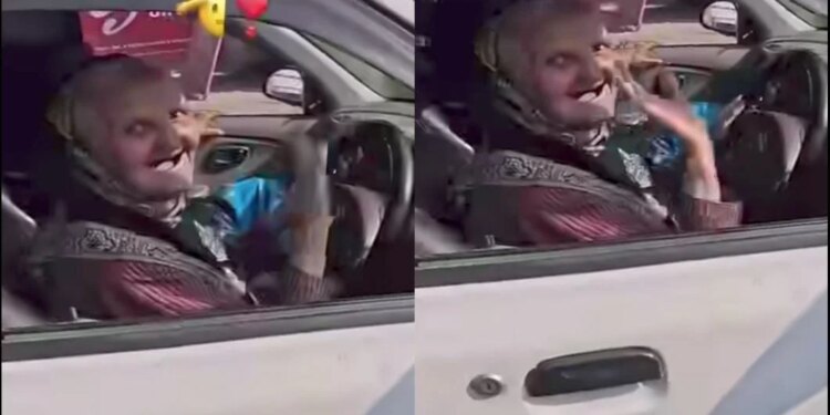 Grandma Rocks…! 90 year old grandmother held the steering wheel, drove the car at such a speed that even the biker was left behind!