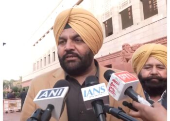 Gurjit Singh Aujla defends Rahul Gandhi's comment on Ravneet Singh Bittu, says "You should first ask the Sikhs of Punjab if he is a Sikh"