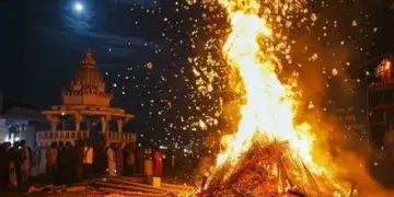 Holi Special: Your luck shines with the ashes of Holika, know 6 easy Vastu remedies that will change your luck.