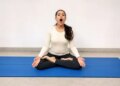 Improves digestion and removes phlegm, many benefits of Bhujangikarana Pranayam.