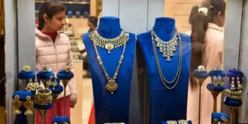 India's jewelery market is estimated to reach $130-150 billion by 2030.