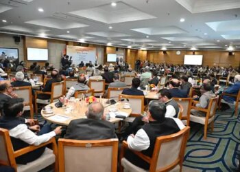 Intensify efforts to penetrate new markets and become more competitive: Piyush Goyal