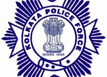 कोलकाता पुलिस ने इंस्पेक्टर प्रोसेनजीत को किया सलाम, जान जोखिम में डालकर बुझाई आग