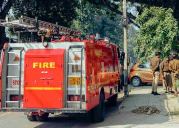 Many schools in Delhi received bomb threats, investigation underway