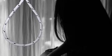 Married woman committed suicide by hanging herself, family members registered a case of murder
