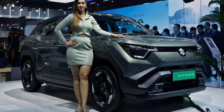 Maruti e Vitara has come to compete with Tata-Mahindra, know here the complete information about the price, range and features of the SUV.