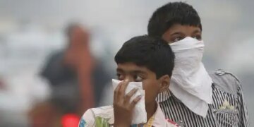 'Mask, fear and disease...' Delhi NCR's pollution is taking away the smiles of innocent people, shocking revelation in the report
