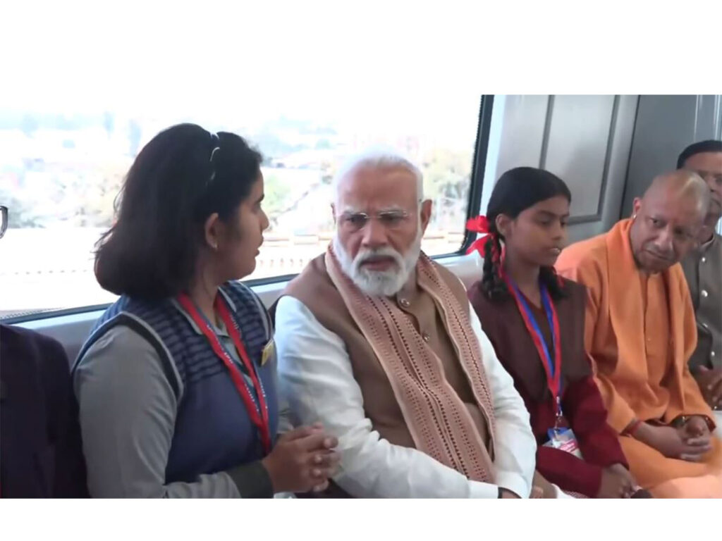 Meerut got the gift of speed, PM Modi gave green signal to Namo Bharat and Meerut Metro.