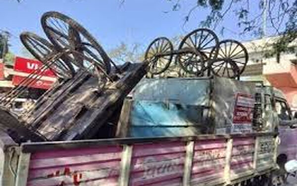 Municipal Corporation Jaipur removed temporary encroachment, collected carrying charge of Rs 8 thousand