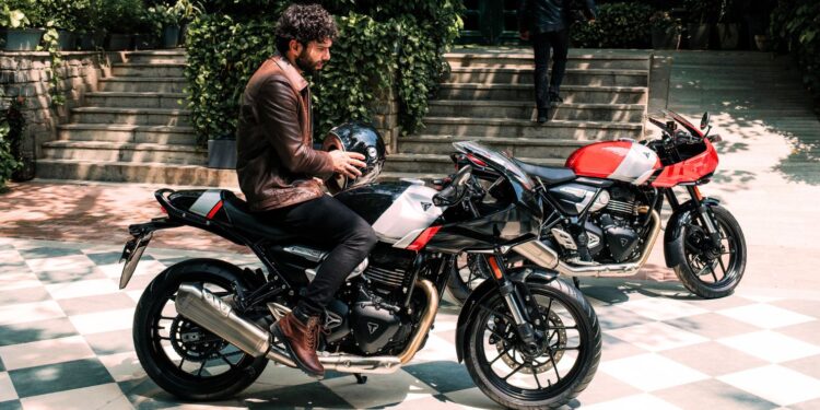 Triumph Thruxton 400