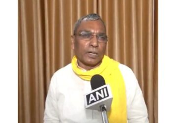OP Rajbhar took a dig at Akhilesh Yadav's Bengal tour, said "these people work for BJP"