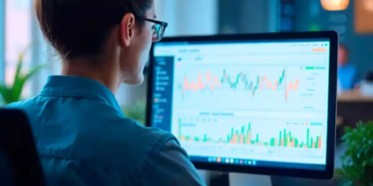Opportunity to earn even in weak market! Know the target and stoploss of top 20 earning stocks today