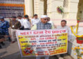 Opposition demonstrated in Bihar Assembly complex over the death of a student in Patna hostel.