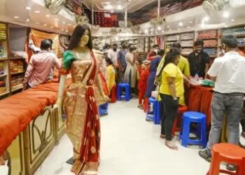 Outlook of Indian textile sector changed from 'negative' to 'stable' after India-US trade deal