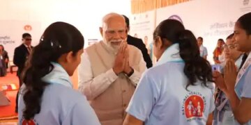 PM Modi talks to girls who have been vaccinated against HPV, appeals to spread awareness