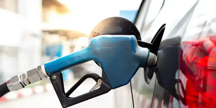Petrol Diesel Price Today: Oil companies updated fuel prices, check the latest rates before filling the tank.