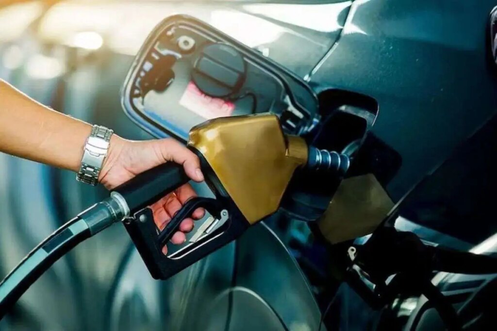 Petrol-Diesel Price Update: What is the change in the prices of petrol-diesel today? Check latest rates before filling the tank.