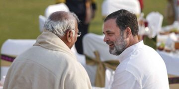 Political turmoil on Republic Day, Kharge's allegations regarding seating, clarification on 'Gamosa' controversy