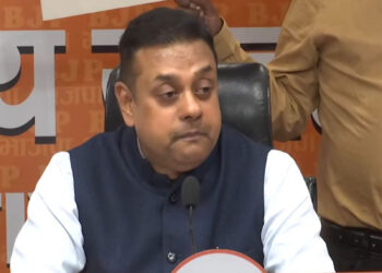 Politics heated up due to 'compromising uncle' statement, Sambit Patra raised questions on Nehru period