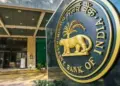 RBI's strict action: Ending arbitrariness of bank employees, new rules issued to stop mis-selling