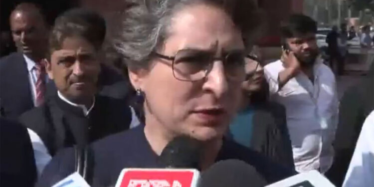 'Rahul was not allowed to speak...this is not democracy', Priyanka Gandhi's sharp attack on Lok Sabha uproar
