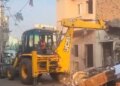 Rajkot: Action to remove encroachment started in Jangleshwar, bulldozers run on illegal houses