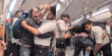 Ruckus in Delhi Metro: Heavy fight between two corporate employees, video goes viral