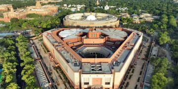 Ruckus in Parliament on the first day of the budget session, proceedings of both the houses adjourned; Know what happened