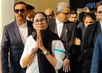SIR controversy: Mamata Banerjee herself presented her side in the Supreme Court, said - 'Election Commission is targeting Bengal'