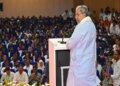 Siddaramaiah appeals to health workers to rise above caste and religion and serve humanity