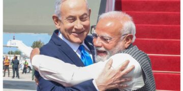 Special friendship seen in Israel, Netanyahu welcomed PM Modi with a hug