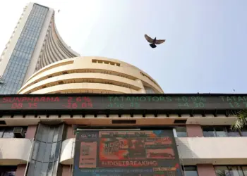 Stock Market Closing: After yesterday's strong rise, there was sluggishness in the market today, Sensex closed by 79 points and Nifty by 48 points.