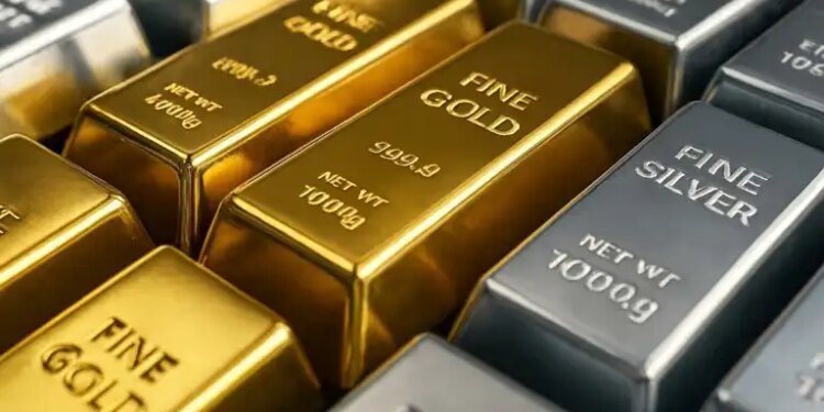 Stormy rise in gold and silver! After 4 days of fall, gold rose by ₹ 5000, silver also became costlier by 15 thousand