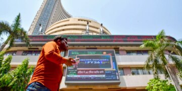 Strong moves can be made in these stocks on weekly expiry, note down the target and stoploss immediately to earn big money.