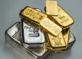 Sudden increase in gold and silver prices, silver increased by ₹ 15,200, know how to invest